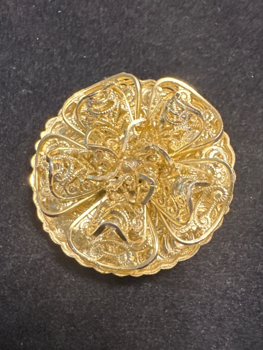 Vintage Western Germany Gold Filigree Floral Scarf Clip Mid Century Clasp
